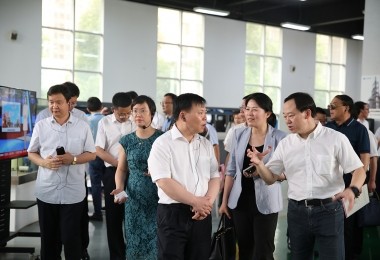 資訊丨河南省三門峽市委書記劉南昌一行到華時捷調研